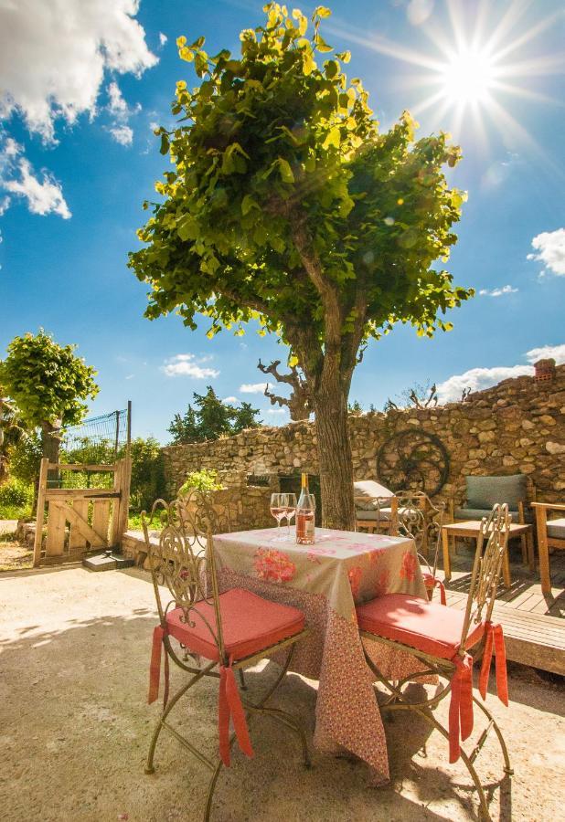 La Calade Bed & Breakfast Montouliers Eksteriør bilde